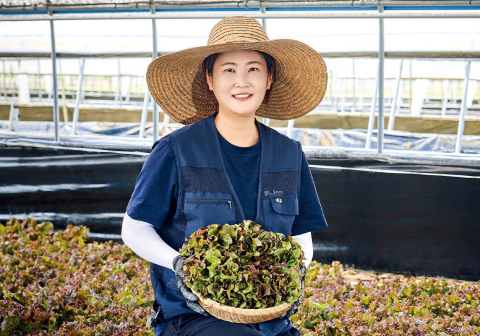 ‘나만 왜?’ 연이은 실패 극복한 ‘부여군 1등 상추 농가’